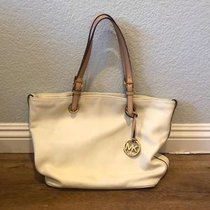 Michael kors tote